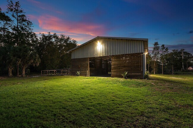 Building Photo - 16105 Temple Blvd
