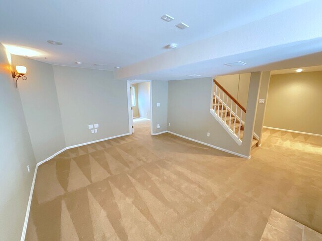 Building Photo - 7168 Prairie Wind Dr