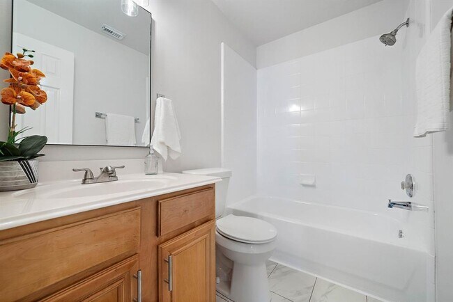 Building Photo - 25118 Clover Ranch Dr