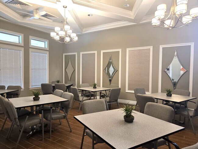 Building Photo - 55+ Gated Community at Palms at Serenoa