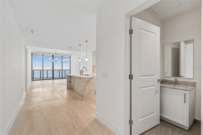 Building Photo - 3015 S Ysabella Ave