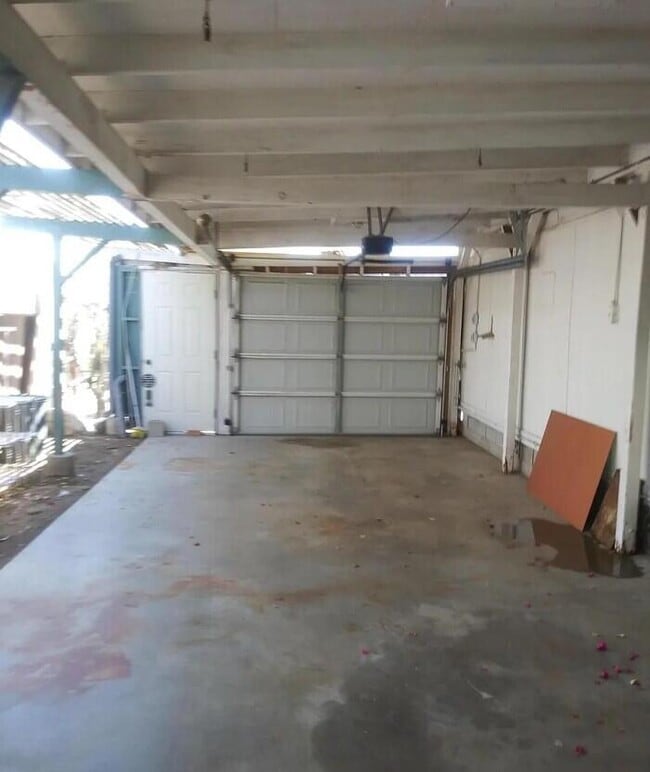 Building Photo - 69470 Midpark Dr