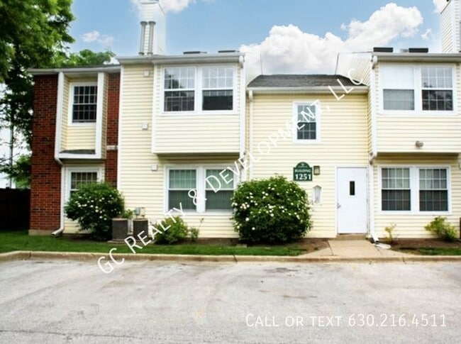 Primary Photo - 1251 Wyndham Dr