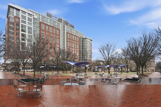 Building Photo - This exceptional West Market location is just steps from Reston Town Center, offering convenient ...