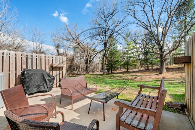 Building Photo - Two Bedroom, Two Story Townhouse located i...