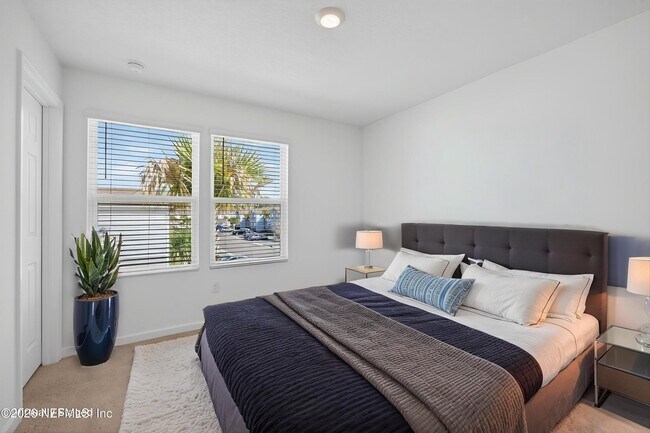 Building Photo - 125 Elmhurst Ln