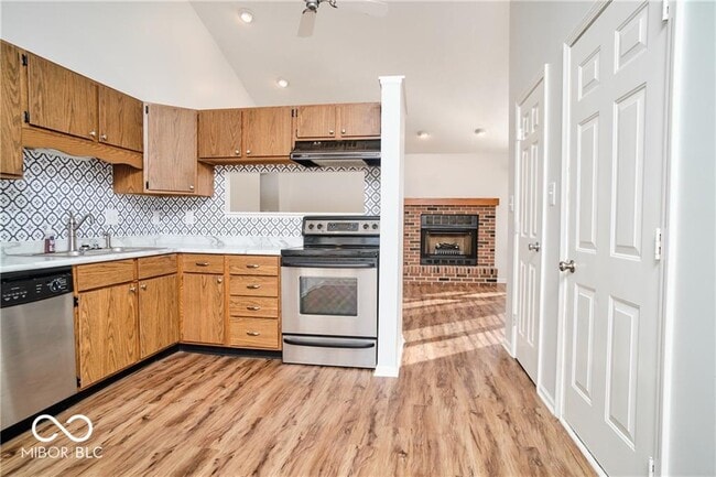 Building Photo - 802 Westridge N Dr