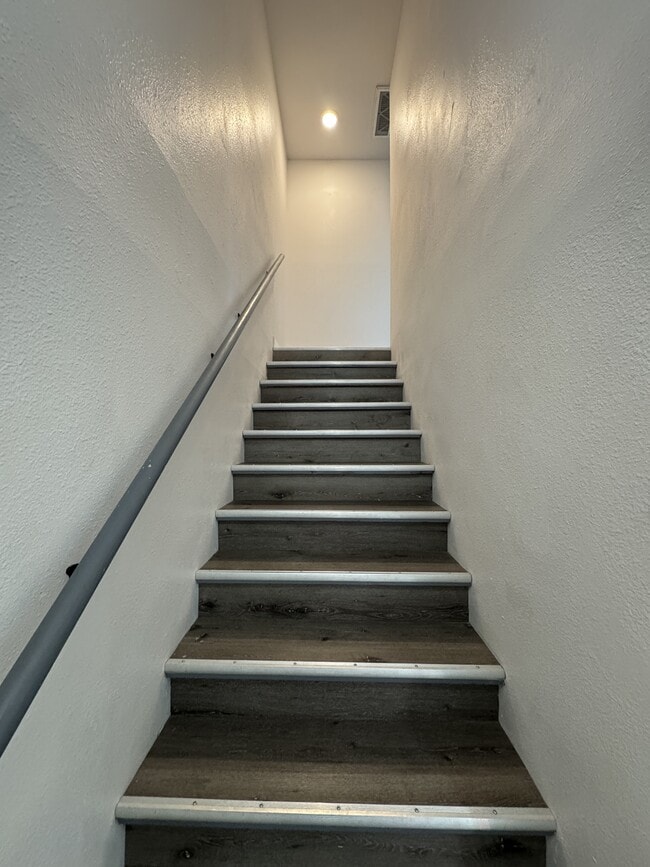 Building Photo - 15209 Cruiser St