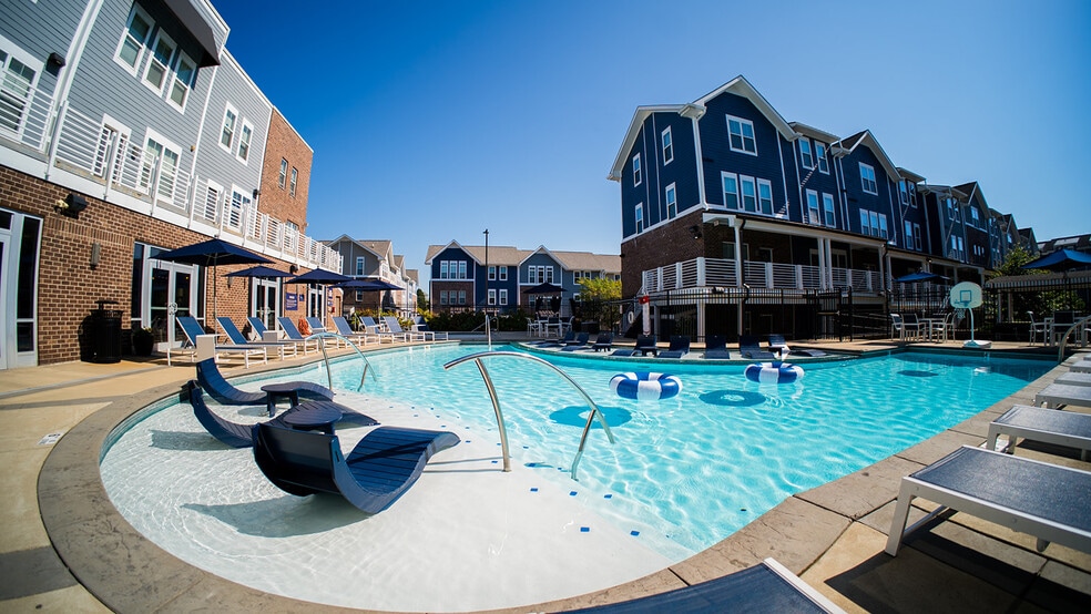 Building Photo - The Dillon