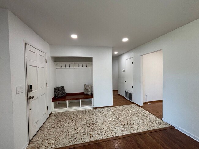 Building Photo - Move-In Ready Home with Remodeled Kitchen and Baths