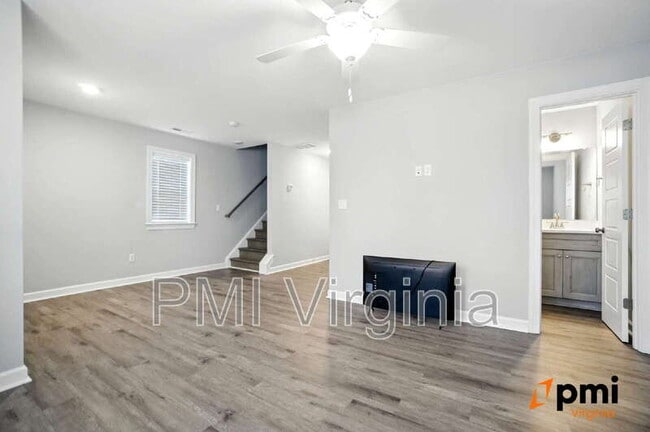 Building Photo - 8520 Chesapeake Blvd