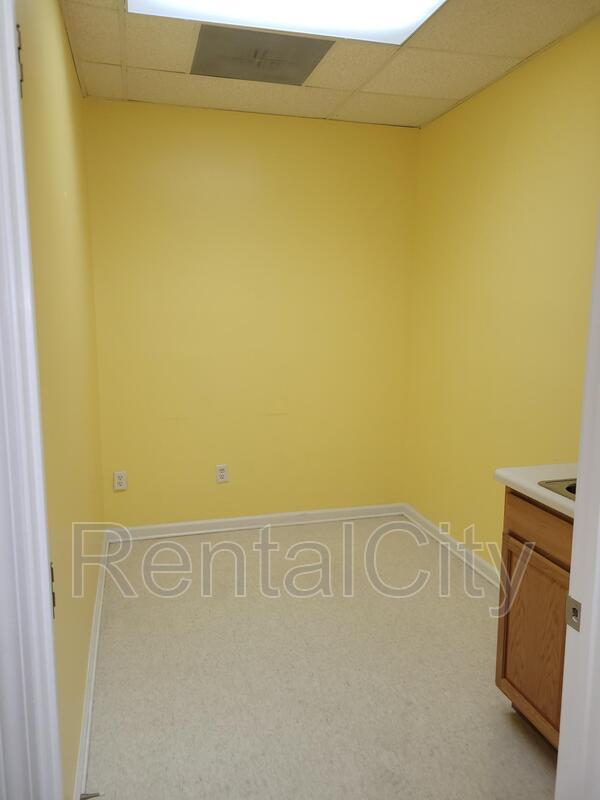 Building Photo - 1365 Flowering Dogwood Ln