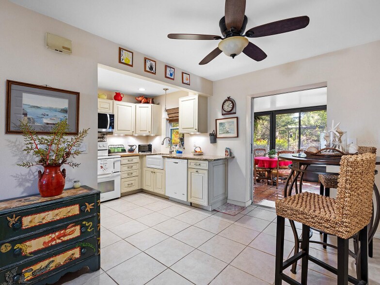 Building Photo - 3932 Ragen St