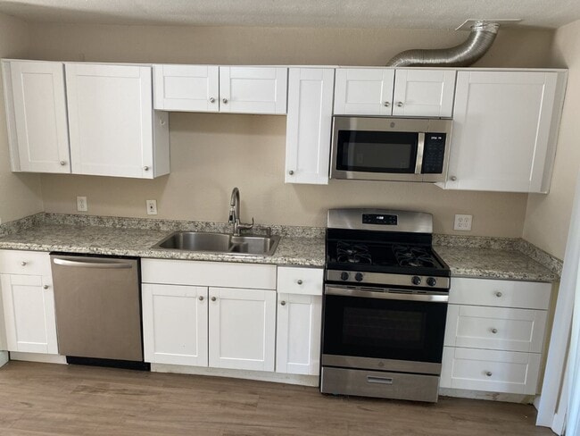 Building Photo - Recently Remodeled Two Bedroom One Bath home in Chowchilla, CA