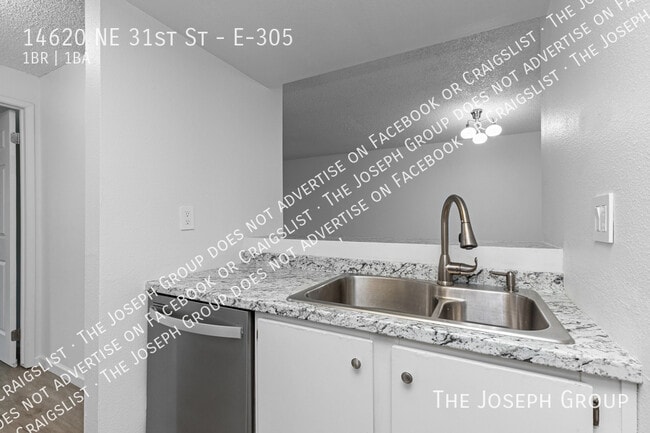 Building Photo - 14620 NE 31st St