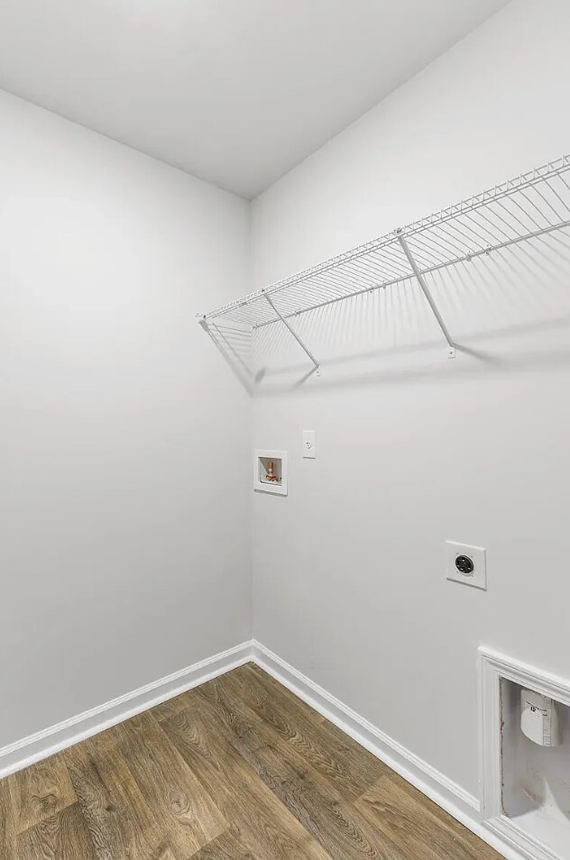 Building Photo - 201 N Lgt Wy