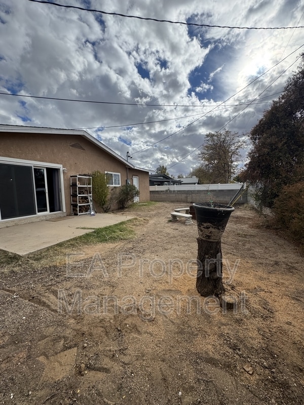 Building Photo - 1417 Dorothy St NE