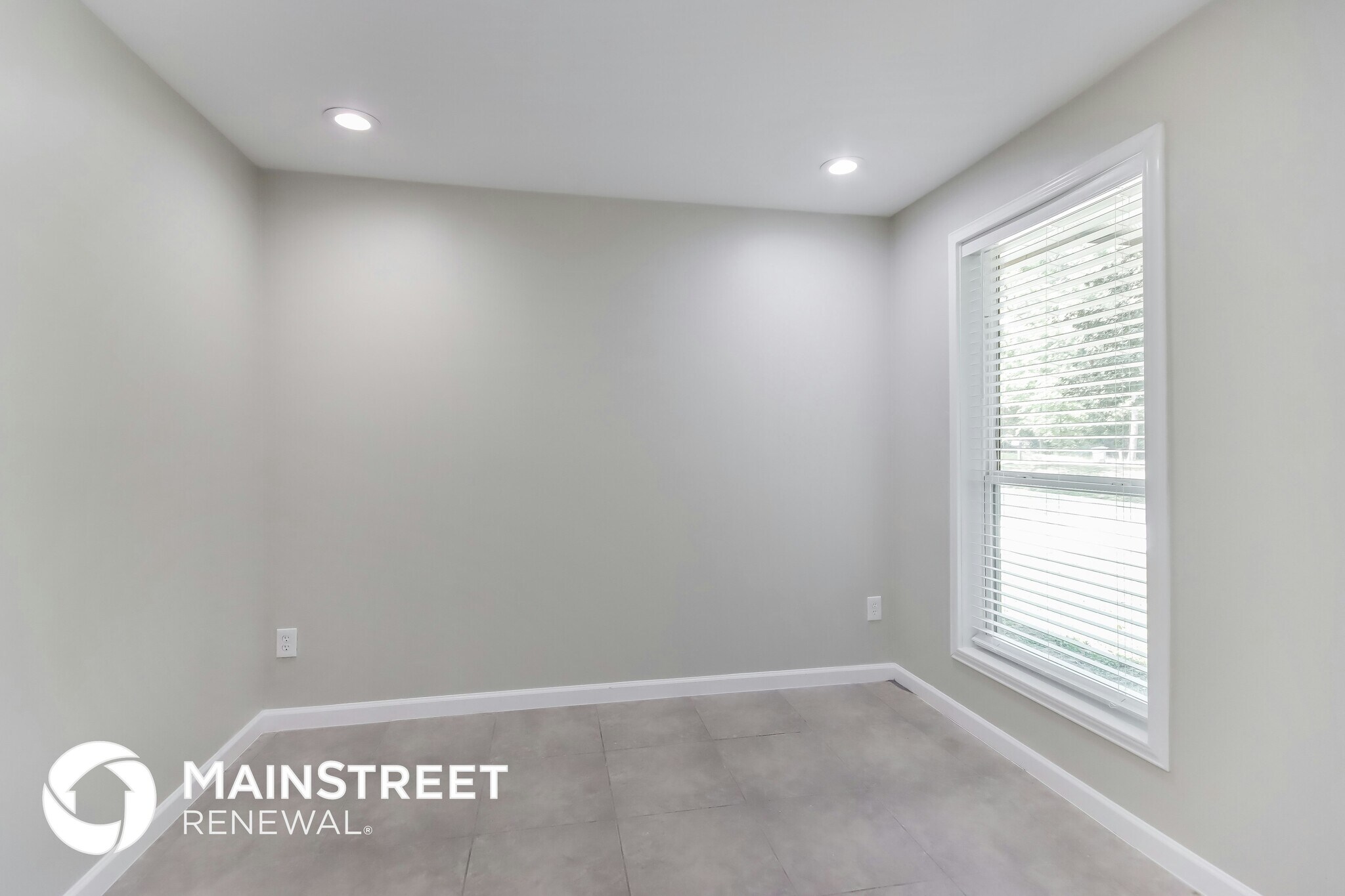 Building Photo - 24518 Pine Canyon Dr