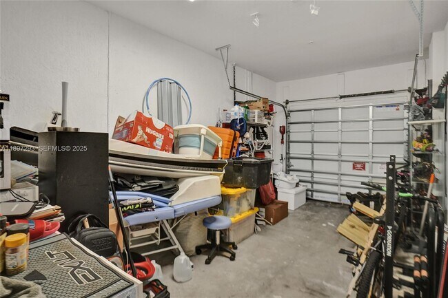 Building Photo - 250 SW 159th Ct