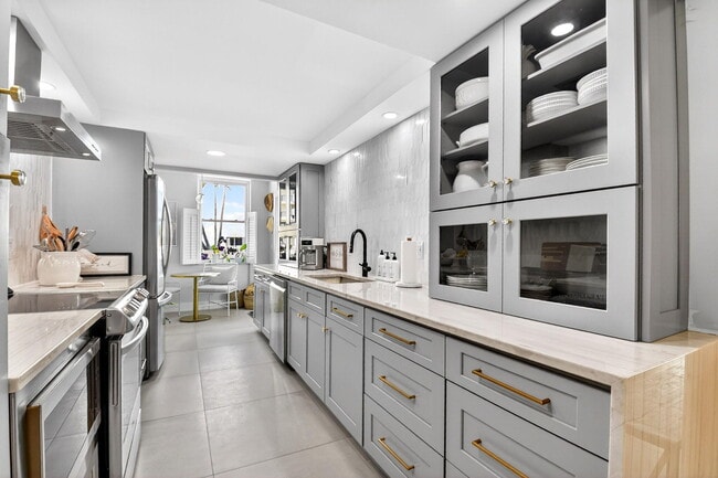 Building Photo - 3456 S Ocean Blvd