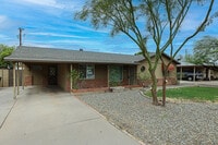 Building Photo - 1005 E Cavalier Dr