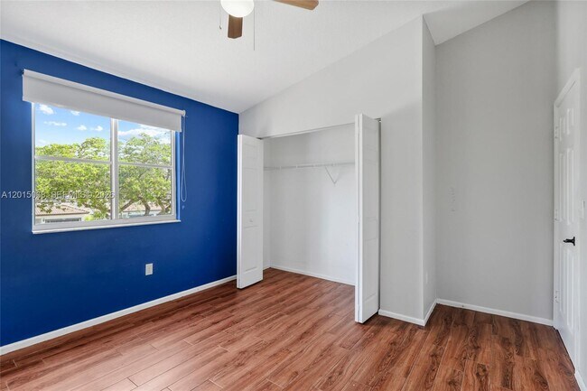 Building Photo - 9872 NW 19th Pl