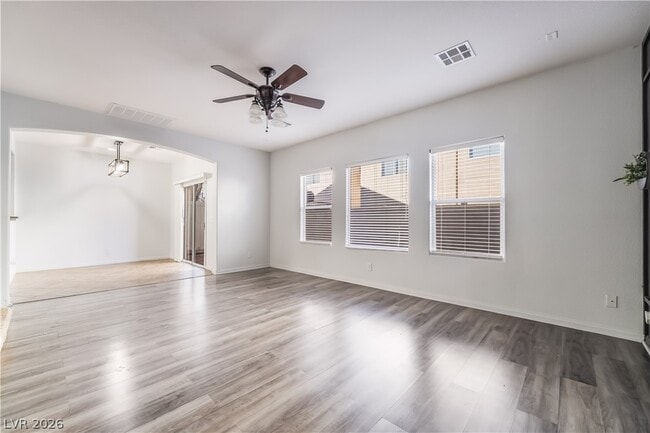 Building Photo - 6572 Polonius Ct