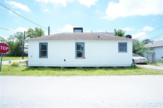 Building Photo - 509 Nimrod St
