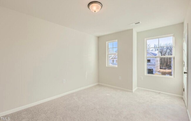 Building Photo - 137 S Finley Lndg Pkwy