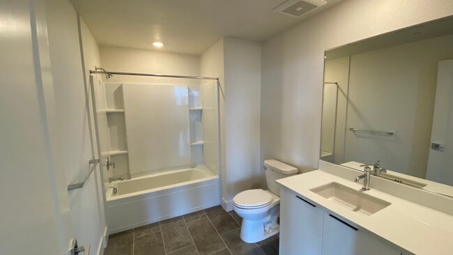 Building Photo - 3698 Vision Cmn