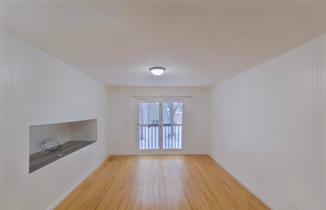 Building Photo - Available And Ready Now.