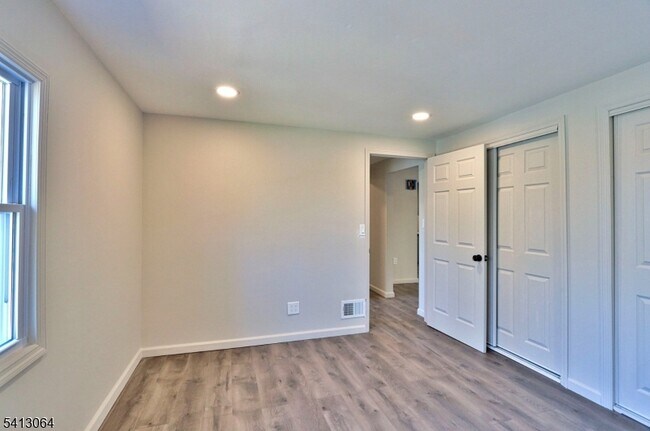 Building Photo - 75 Nolans Point Rd