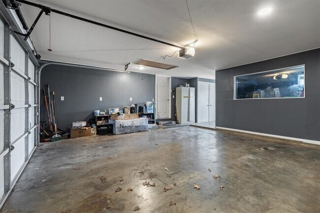 Building Photo - 2002 S 17th St