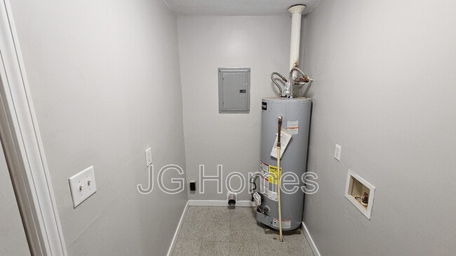 Building Photo - 2216 Bolling Ave