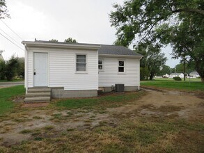 Building Photo - 2 Bedroom 1 Bath in Tappahannock