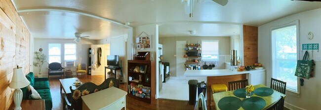 Building Photo - 4611 Depew Ave