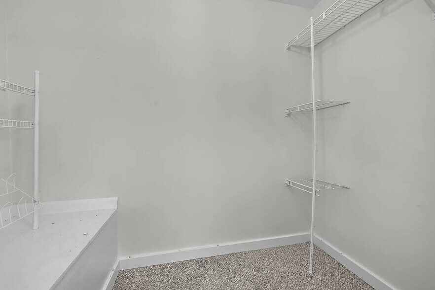 Primary bedroom closet - 4958 Edmondson Pike