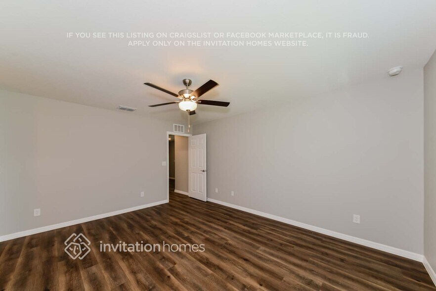 Building Photo - 410 Kostner St