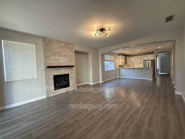 Building Photo - 3108 Tintorera Way