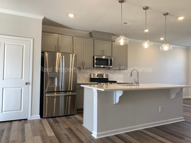 Building Photo - 473 Carolina Spgs Blvd