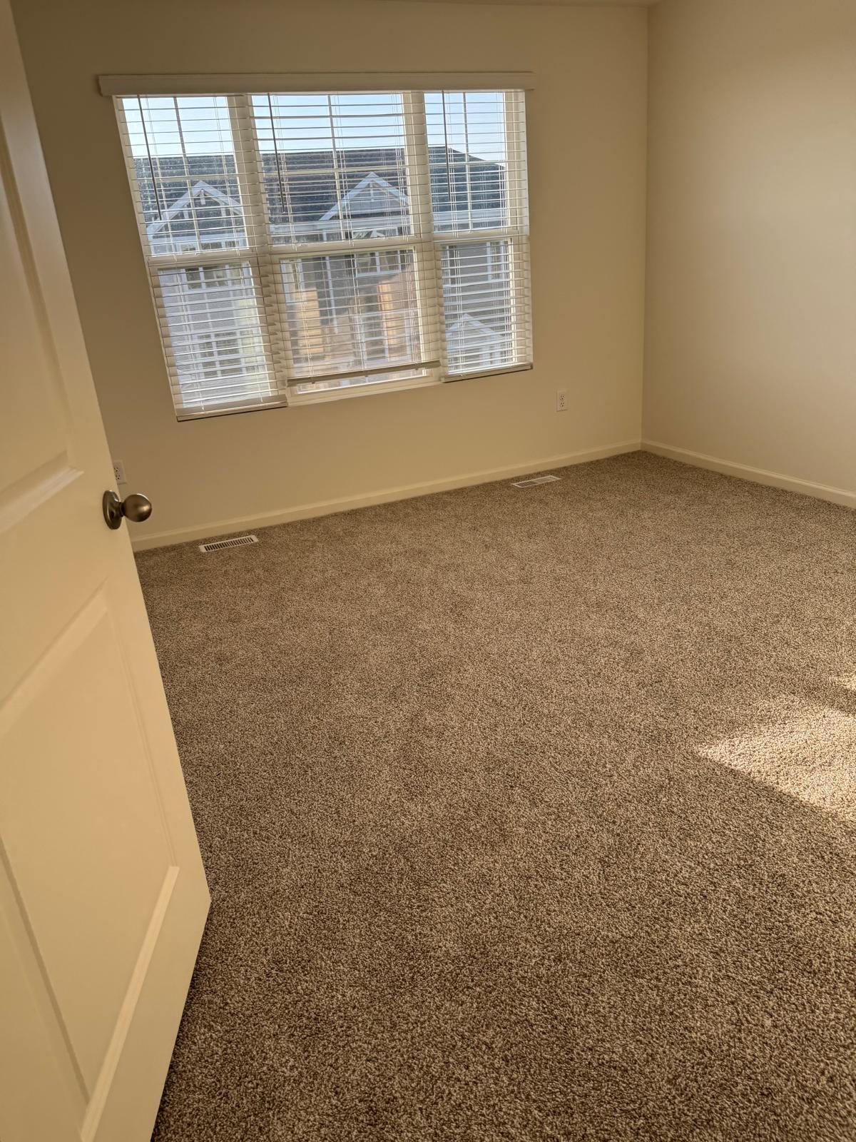 Building Photo - 2263 Glacier St