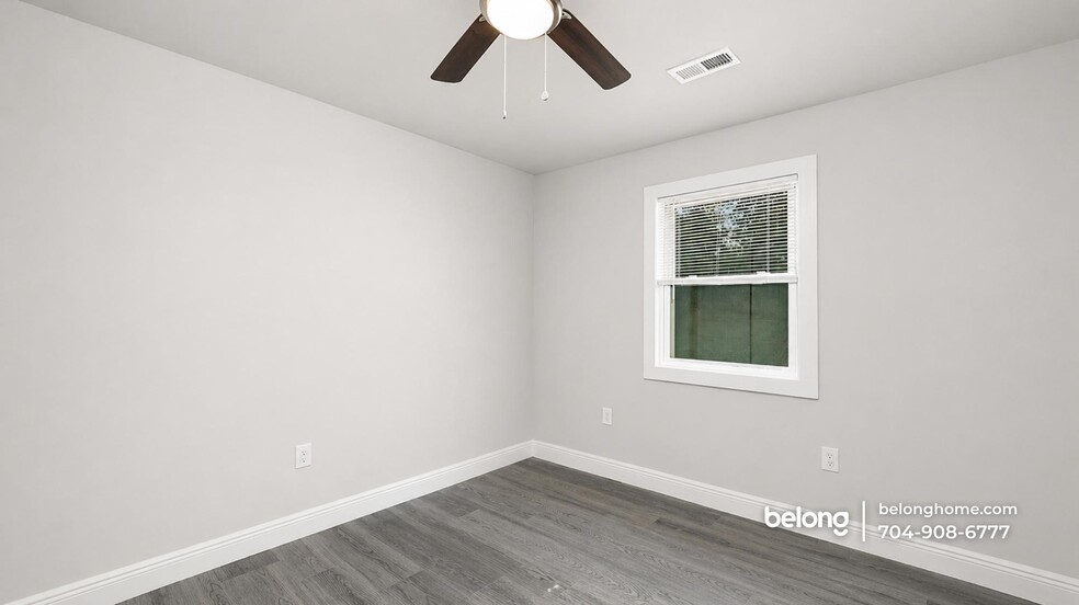 Building Photo - 3216 Credenza Rd