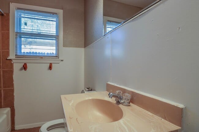 Building Photo - 2108 38th St