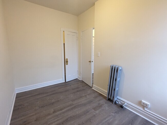 Building Photo - 1536 N Kedzie Ave