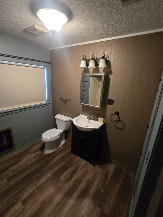 Building Photo - 1641 Rayonier Rd