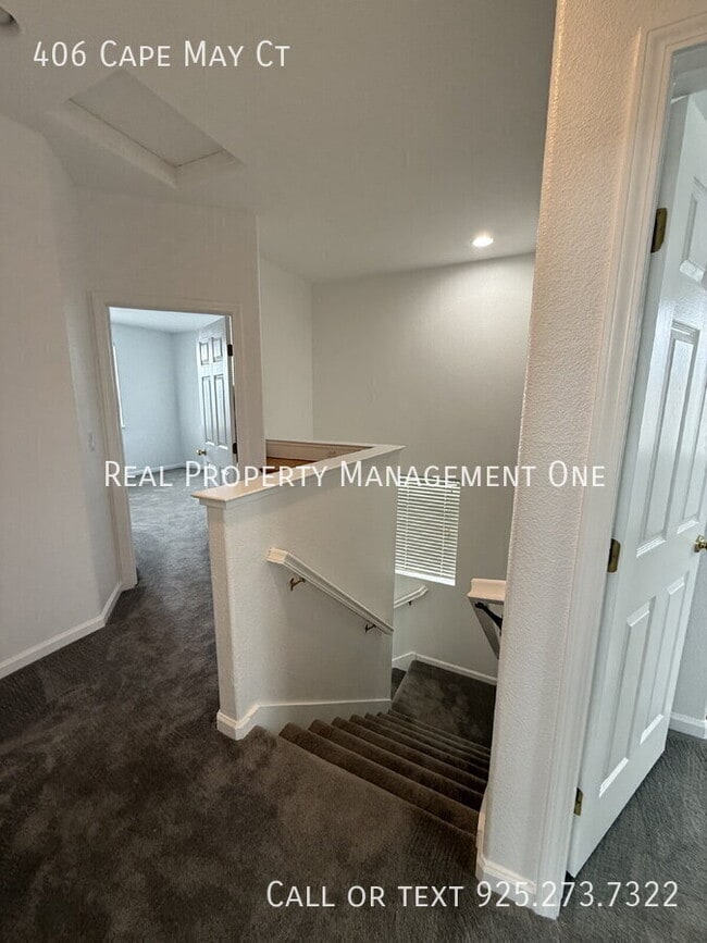 Building Photo - 406 Cape May Ct