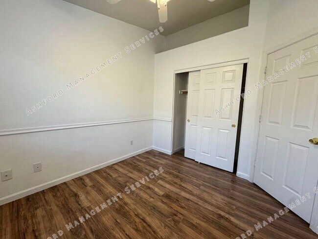 Building Photo - BEAUTIFUL 3 BEDROOM 2 BATHROOM HOME IN GOODYEAR