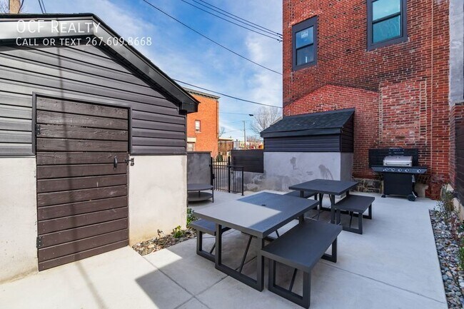 Building Photo - 5303 Chester Ave