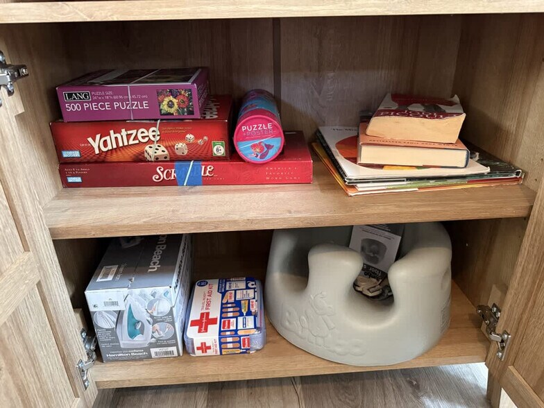 Building Photo - 4 Auburn Ave Ext