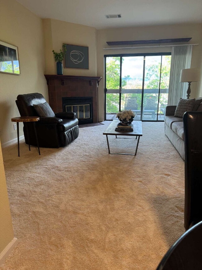 Building Photo - Top-Floor 1BR/1BA Condo in Newark's Murieta Community — $2,500/mo